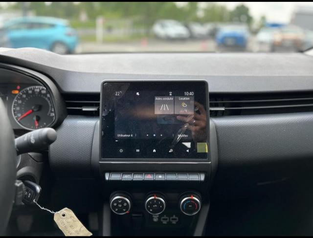 Renault Clio image 1