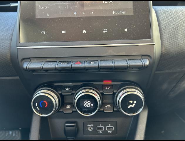 Renault Clio image 8