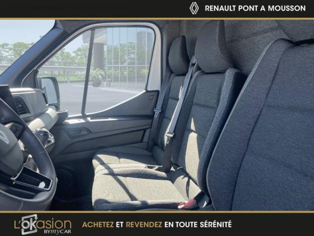 Renault Master image 1