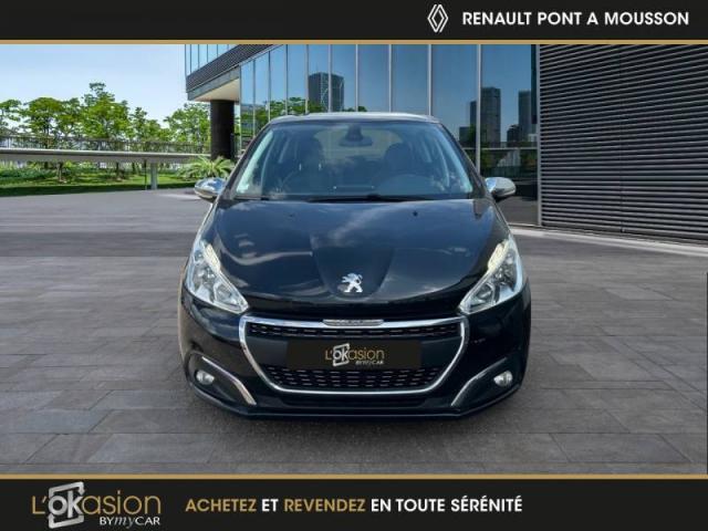 Peugeot 208 image 2