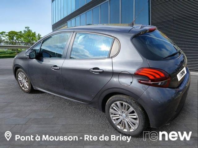Peugeot 208 image 4