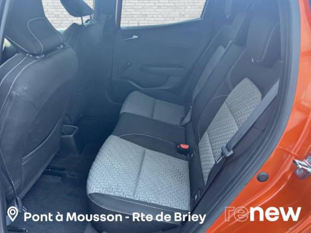 Renault Clio image 2