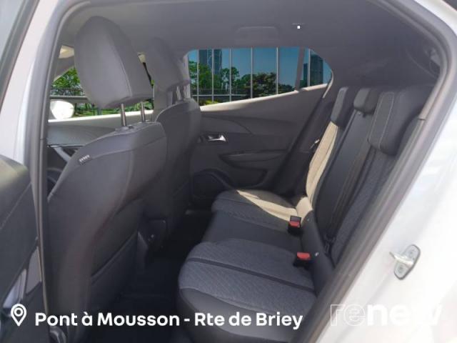 Peugeot 2008 image 7