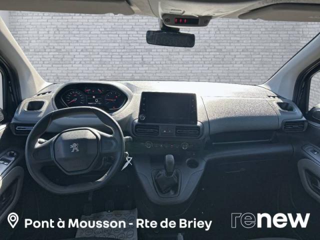 Peugeot Rifter image 9
