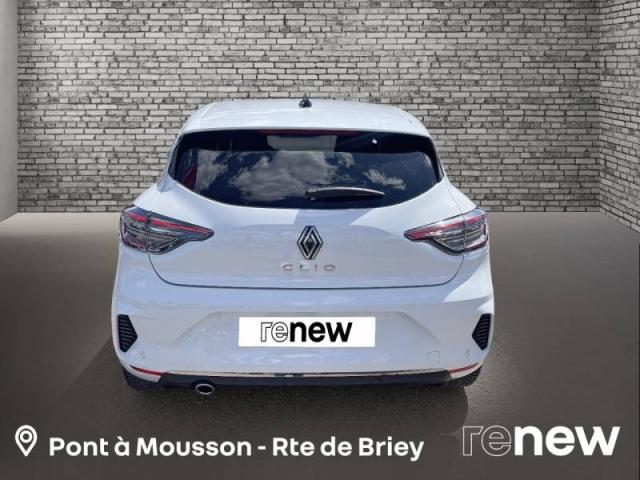 Renault Clio image 8