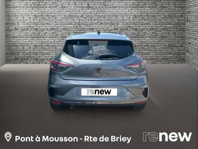 Renault Clio image 1
