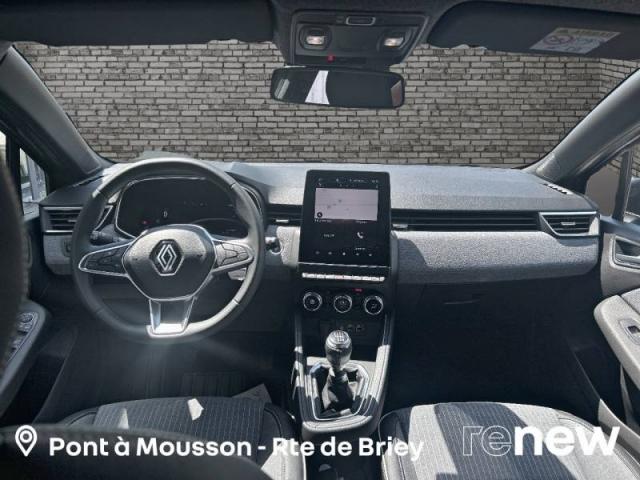 Renault Clio image 9