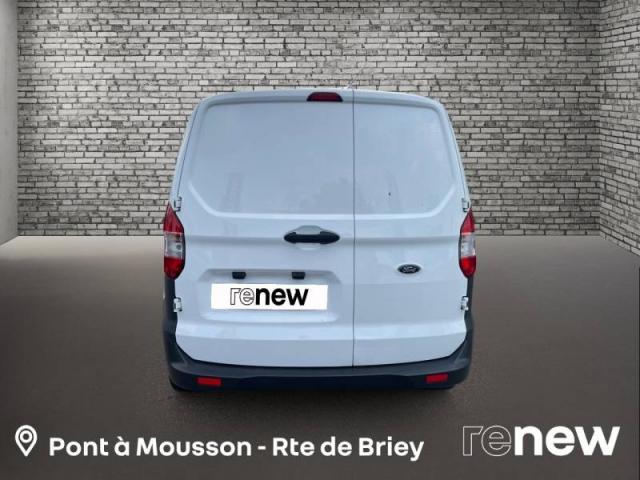 Ford Transit image 7