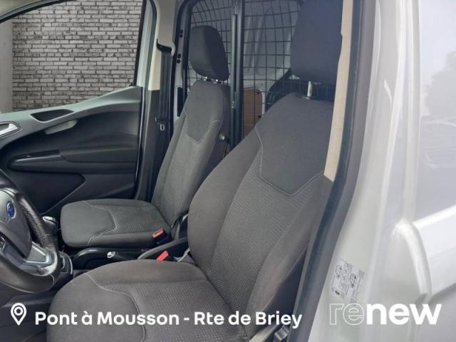 Ford Transit image 3
