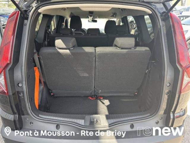 Dacia Jogger image 1
