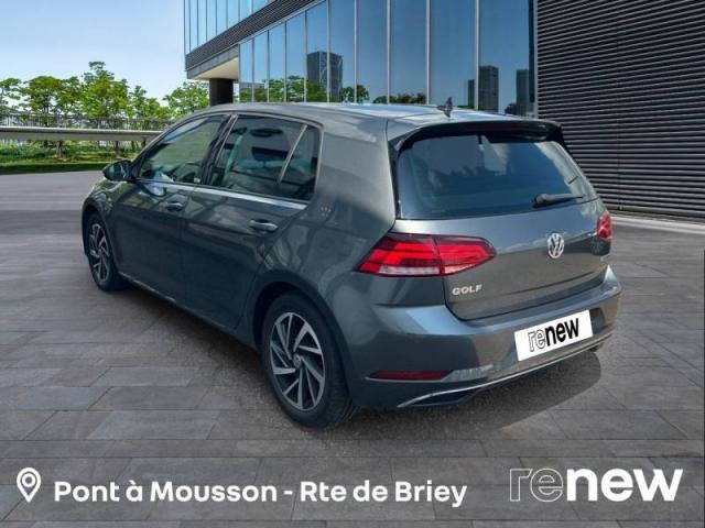 Volkswagen Golf image 6