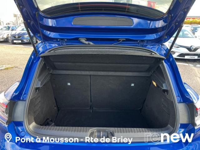 Renault Clio image 8