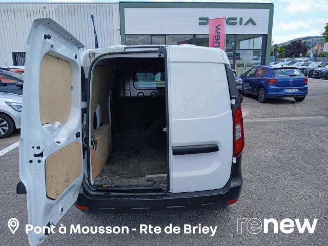 Renault Express Van image 4