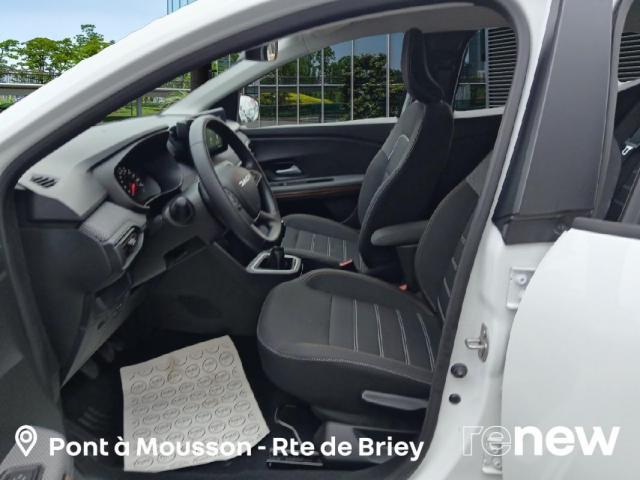 Dacia Sandero image 1