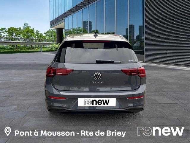 Volkswagen Golf image 9