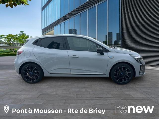 Renault Clio image 8