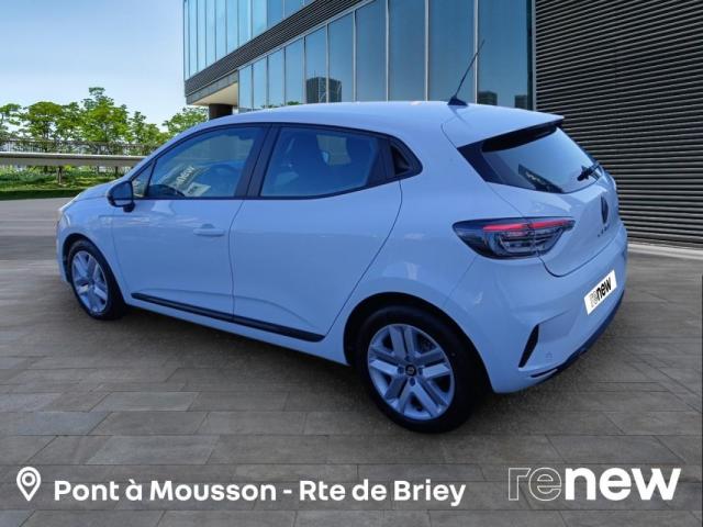 Renault Clio image 9
