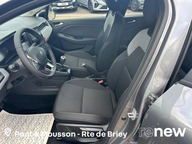 Renault Clio image 2
