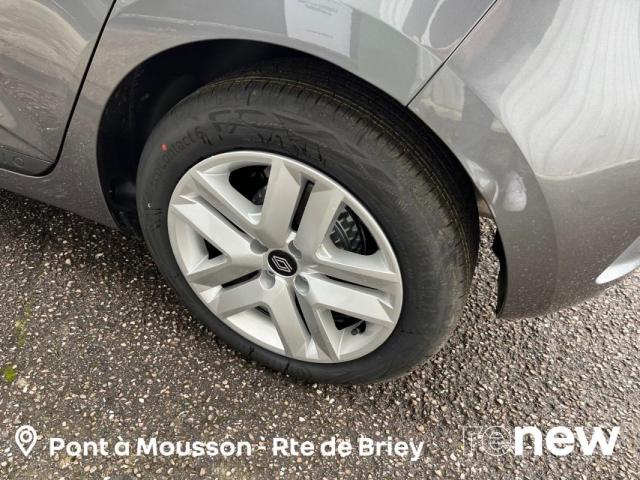 Renault Clio image 1