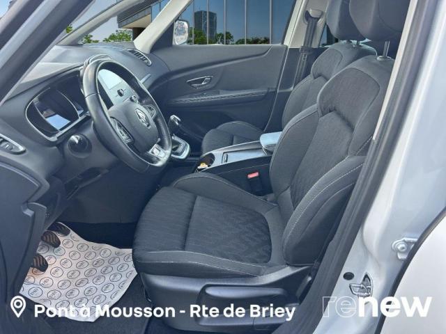 Renault Scénic image 9