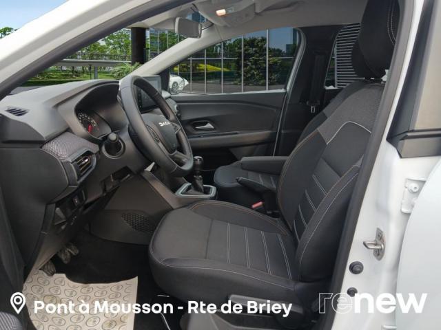 Dacia Sandero image 3