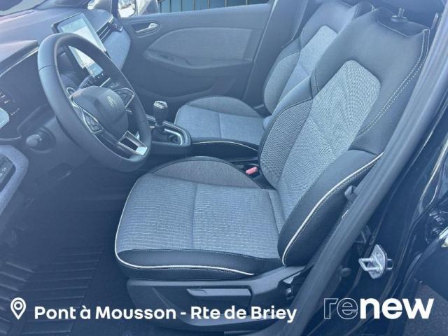 Renault Clio image 8