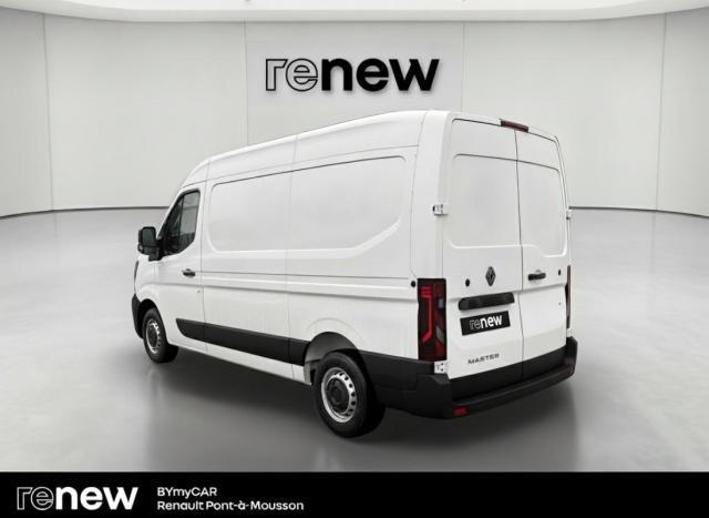 Renault Master image 9