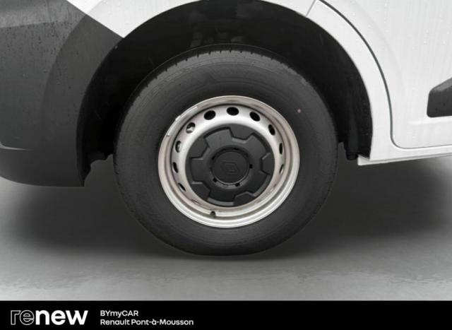 Renault Master image 1