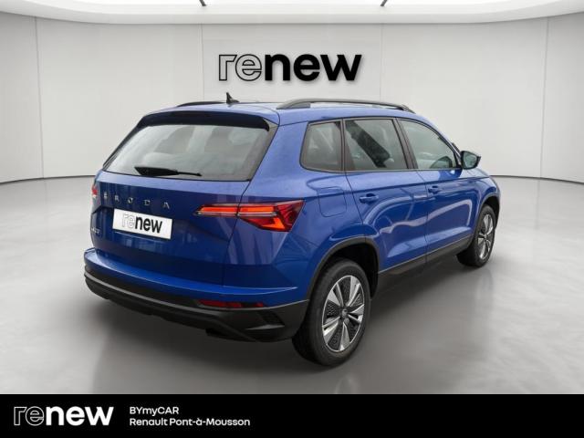 Skoda Karoq image 8