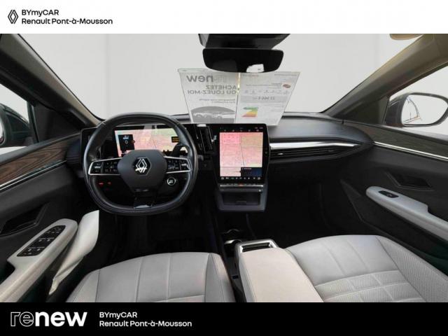 Renault Mégane E-Tech image 2