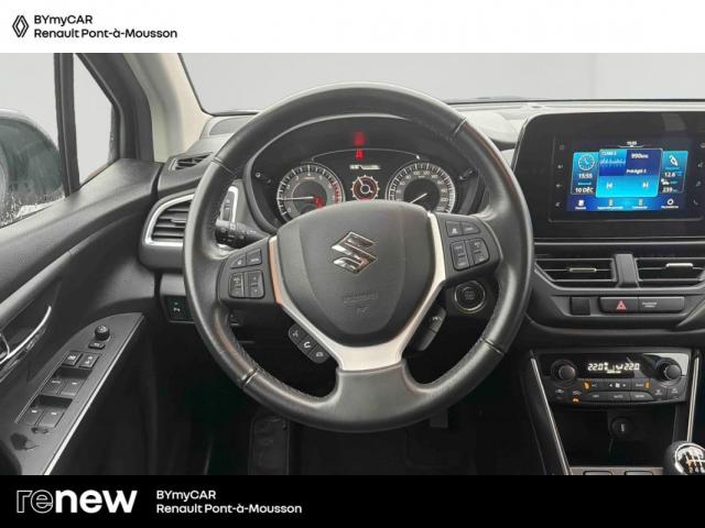 Suzuki S-Cross image 5