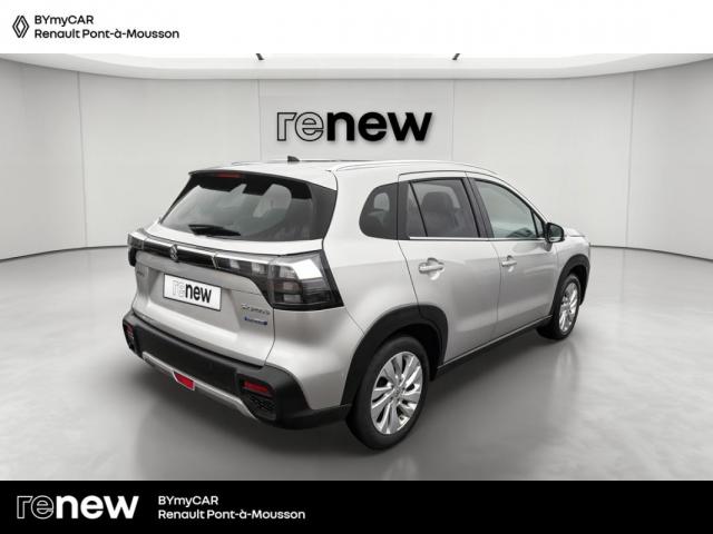 Suzuki S-Cross image 9