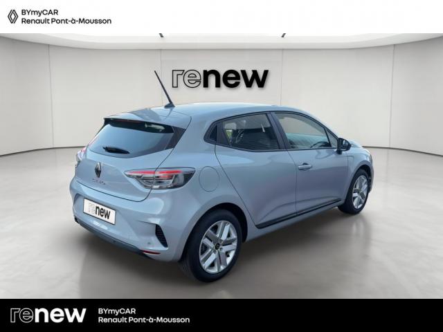 Renault Clio image 2