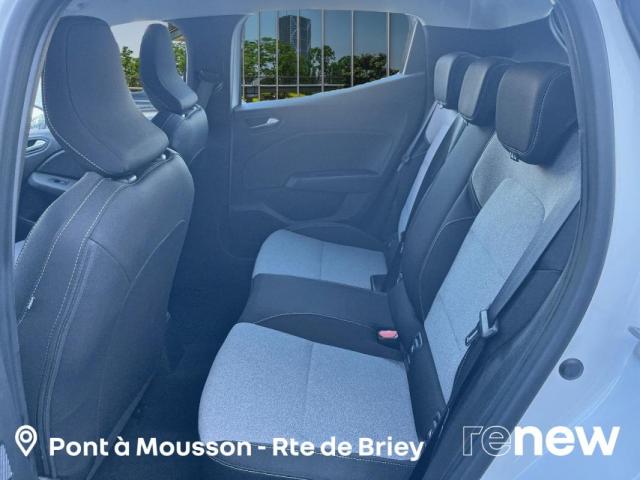 Renault Clio image 1