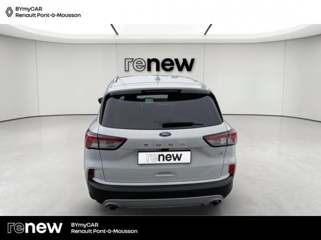 Ford Kuga image 8