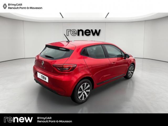Renault Clio image 8