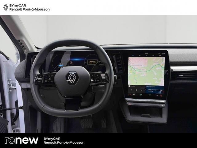 Renault Mégane E-Tech image 8