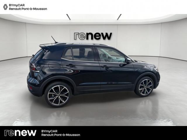 Volkswagen T-Cross image 3