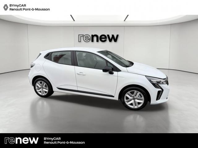 Renault Clio image 9