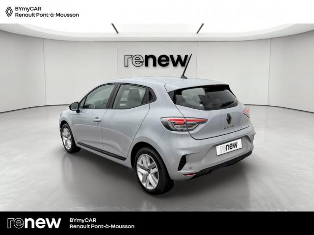 Renault Clio image 8