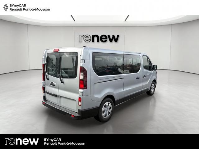 Renault Trafic image 8