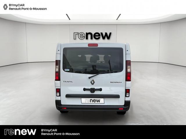 Renault Trafic image 9