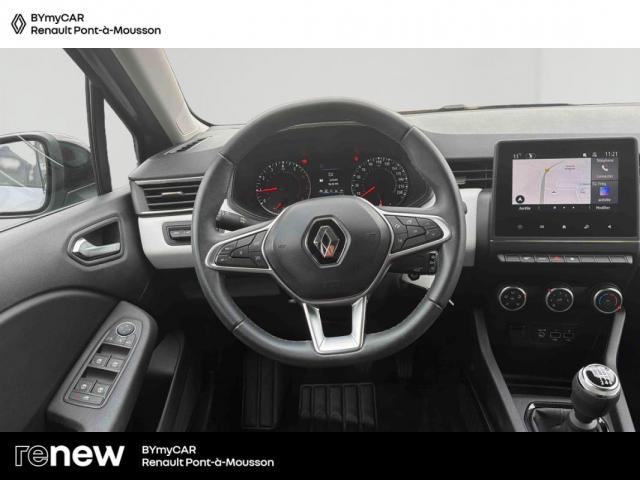 Renault Clio image 9