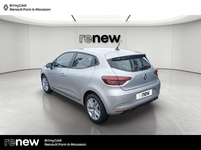 Renault Clio image 8