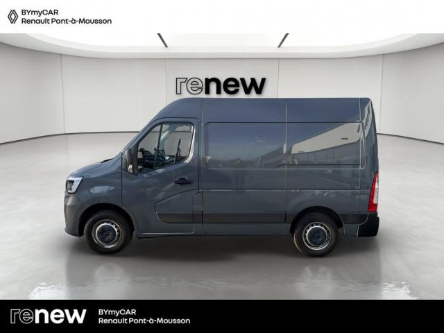 Renault Master image 2