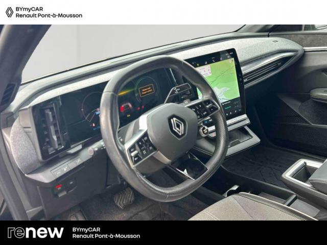 Renault Mégane E-Tech image 9