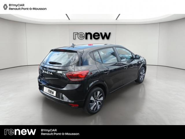 Dacia Sandero image 1