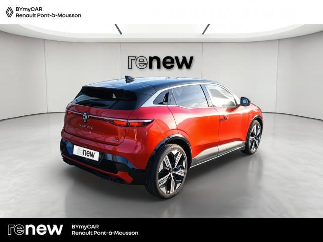 Renault Mégane E-Tech image 9