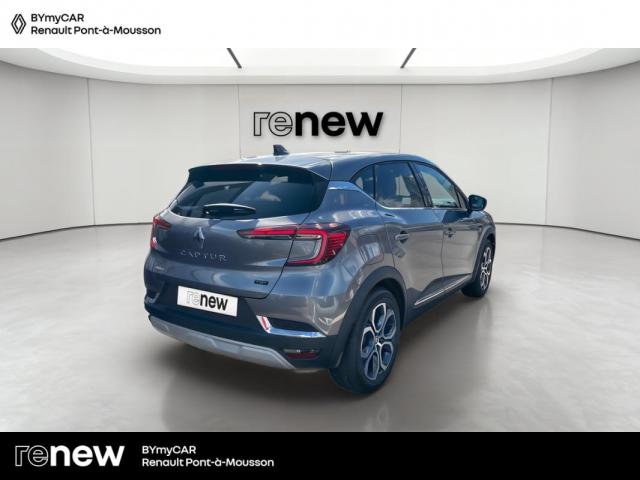 Renault Captur image 1