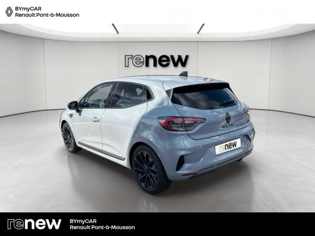 Renault Clio image 9